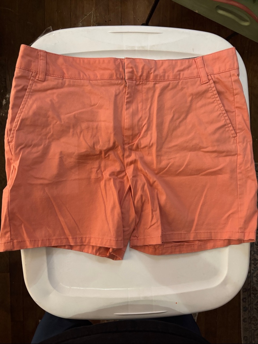 G.H. Bass & Co. Coral Chino Bermuda Shorts Size 8 EUC